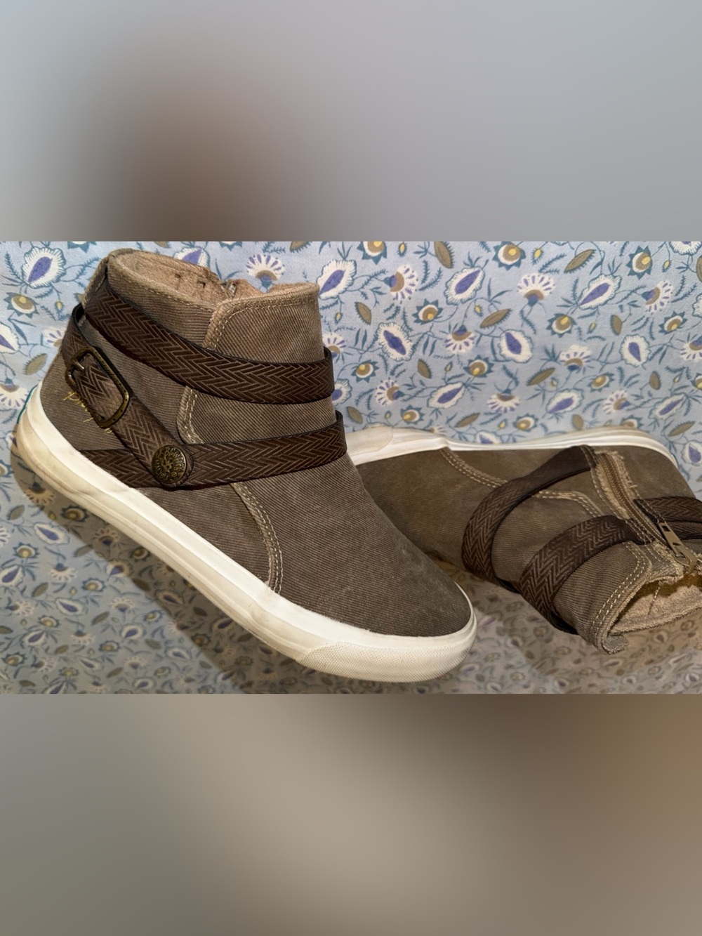 Blowfish Malibu brown machiko high top sneaker size 8